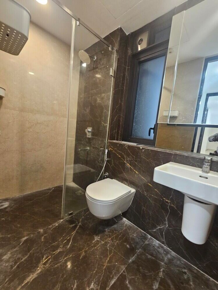 Bathroom, lodha-the-park 3 Bedroom 1190 Sq.Ft. Apartment In Worli Mumbai 9221009