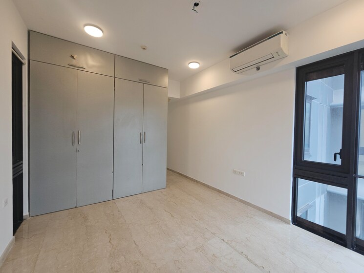 Cover Image, lodha-the-park 3 Bedroom 1190 Sq.Ft. Apartment In Worli Mumbai 9221009