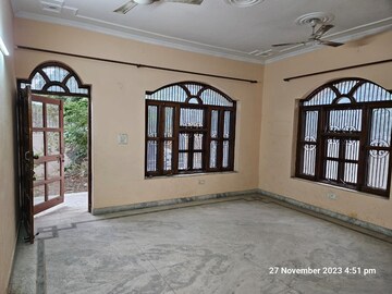 Room in 3 BHK Builder Floor at Ashoka Enclave – for Rent