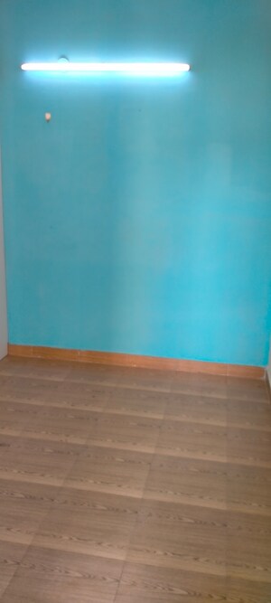 Room in 2 BHK Apartment at Tulip Lemon, Sector 69 – for Rent