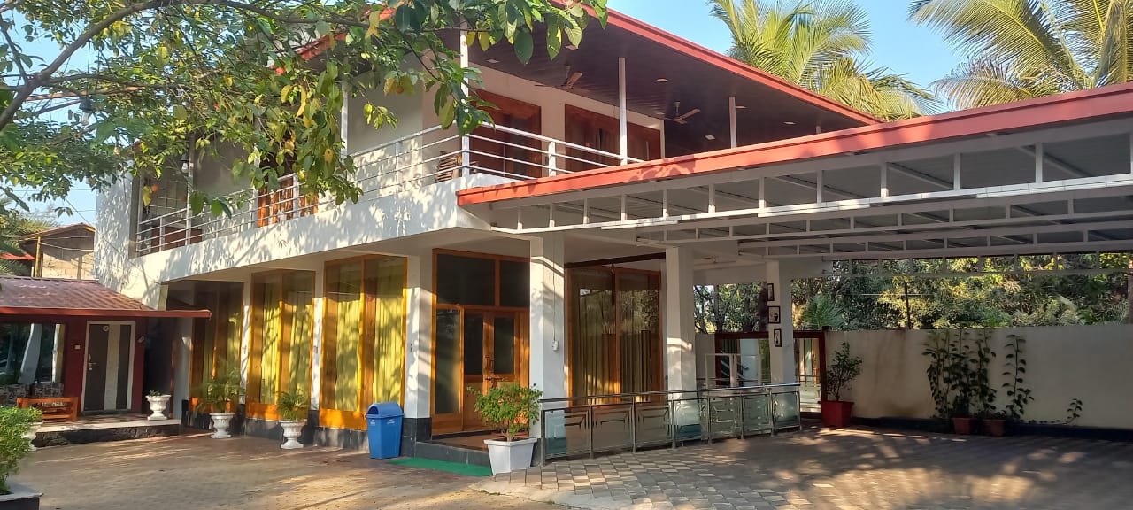 6 BHK + Extra Room Villa For Sale in Kharpada