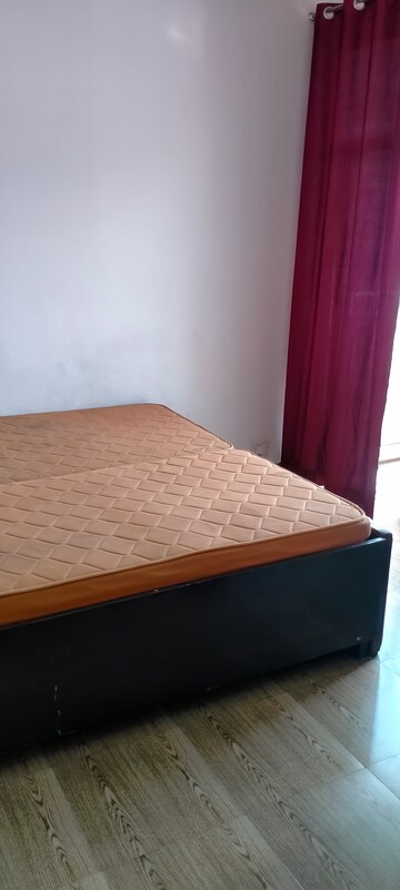 Bedroom in 2 BHK Apartment at Tulip Lemon, Sector 69 – for Rent