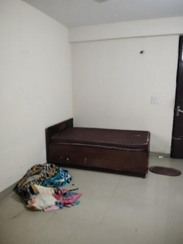 Room in 1 BHK Apartment at Sector 127 – for Rent