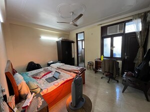 Room in 2 BHK Apartment at Sarvodaya Enclave – for Rent
