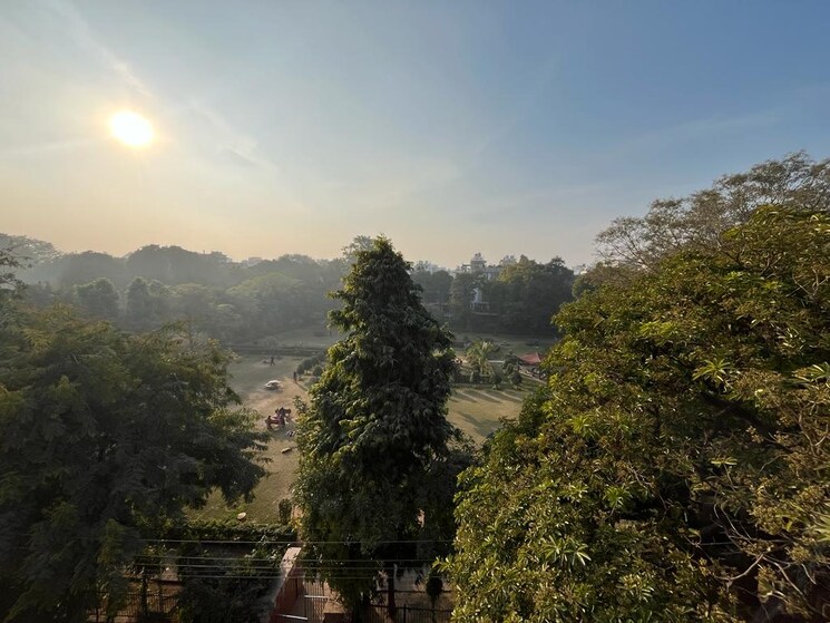 Garden, sarvodaya enclave 2 Bedroom 1650 Sq.Ft. Apartment In Sarvodaya Enclave Delhi 9221108