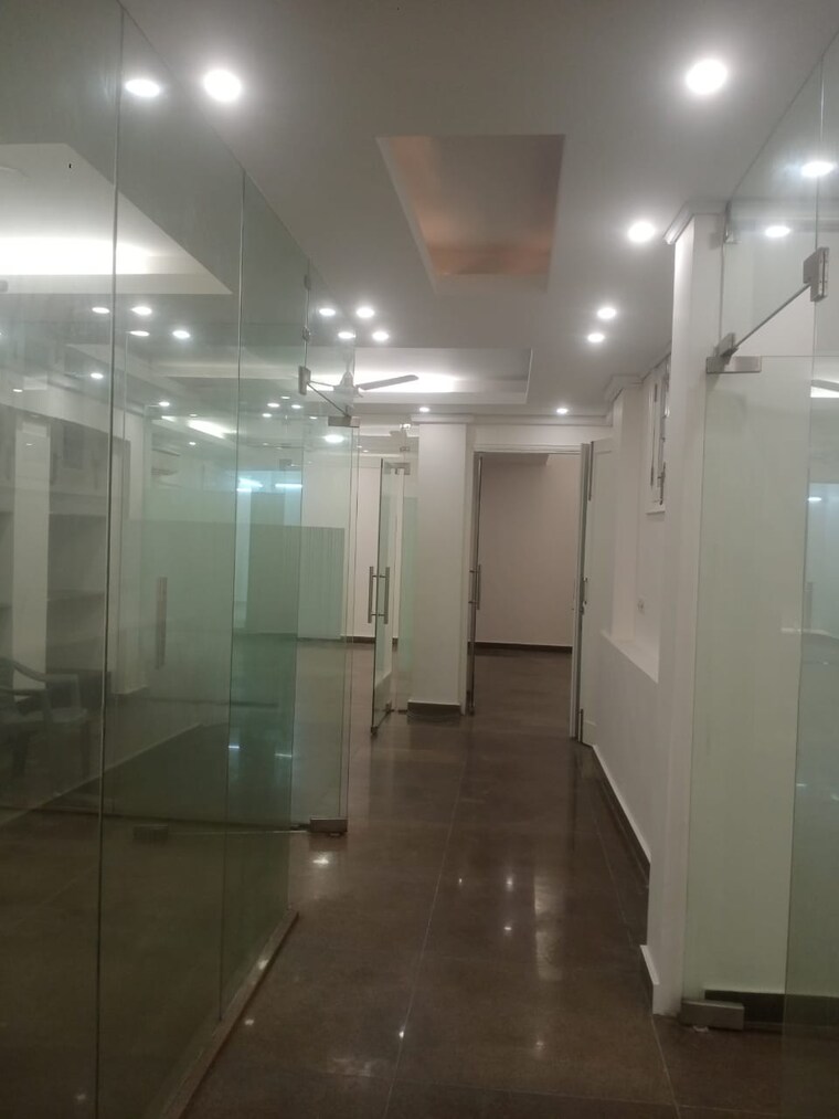 Team Area, safdarjung enclave Commercial Office Space 1800 Sq.Ft. In Safdarjung Enclave Delhi 9221166