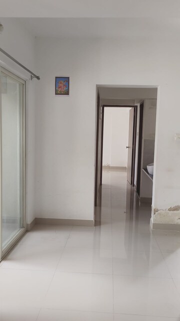 Room in 2 BHK Apartment at Majestique Landmark Miami, Dhayari – for Rent