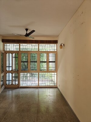 Room in 3 BHK Apartment at Vijay Ratan Vihar, Sector 15 – for Rent