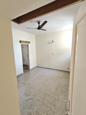 Room in 3 BHK Apartment at Vijay Ratan Vihar, Sector 15 – for Rent