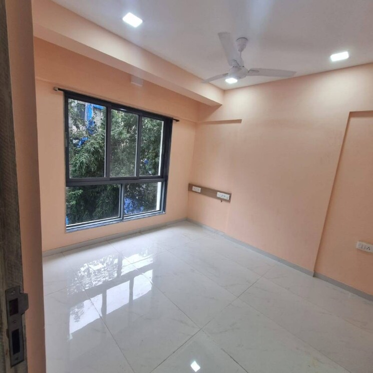 Room, parimal-chs-malad-east 1 Bedroom 450 Sq.Ft. Apartment In Pethe Nagar Mumbai 9221262