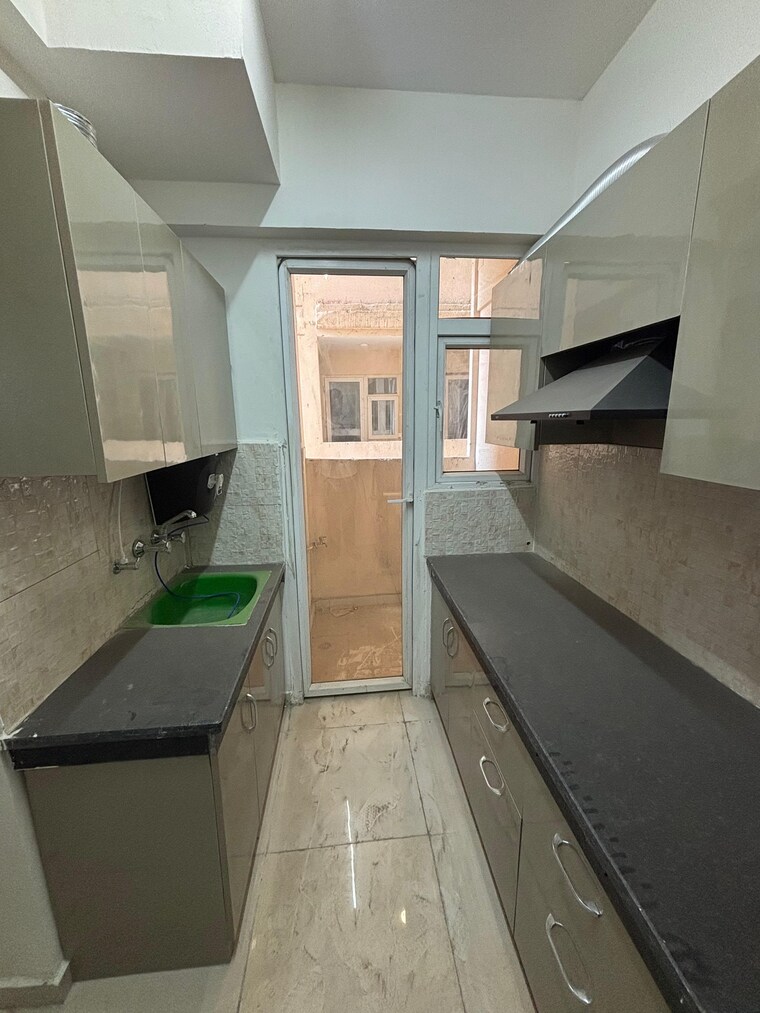 Kitchen, signature-the-millennia-2 2 Bedroom 625 Sq.Ft. Apartment In Sector 37d Gurgaon 9221274