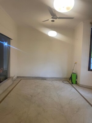 Room in 4 BHK Builder Floor at Greater Kailash ii – for Rent