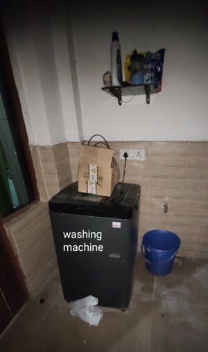 Living Room in 2 BHK Builder Floor at Vijay Vihar Apartments Gurgaon, Sector 30 – for Rent