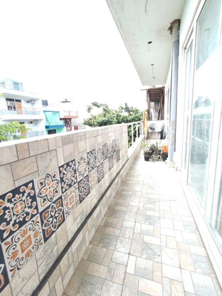 Balcony, saurabh-niwas 2 Bedroom 1000 Sq.Ft. Builder Floor In Sector 40 Gurgaon 9221313