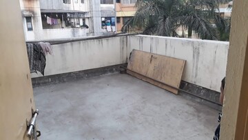 Terrace in 1 BHK Apartment at Karve Road – for Rent