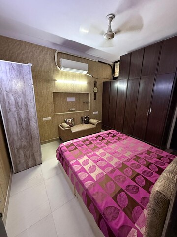 Bedroom in 2 BHK Builder Floor at Veera Safdarjung Enclave, Safdarjung Enclave – for Rent