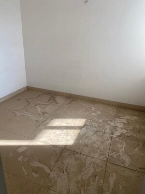 Room in 3 BHK Apartment at Sarvome Shree Homes, Sector 45 – for Sale