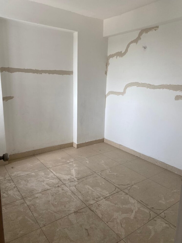 Room, sarvome-shree-homes 3 Bedroom 645 Sq.Ft. Apartment In Sector 45 Faridabad 9221314