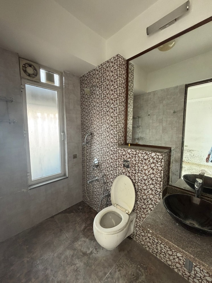 Attached Bathroom, omkar-alta-monte 2 Bedroom 1235 Sq.Ft. Apartment In Malad East Mumbai 9221347