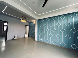 Room in 3 BHK Apartment at Rail Vihar Apartment, Sector 15 – for Rent