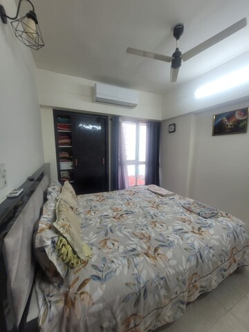 Bedroom in 2 BHK Apartment at Lodha Amara, Kolshet Road – for Rent