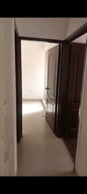 3 BHK Apartment For Rent in Mahagun Mahagunpuram II, Lal Kuan