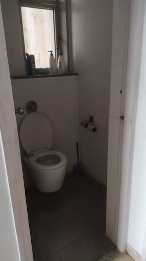 Bathroom in 1 BHK Apartment at Dombivli East – for Rent