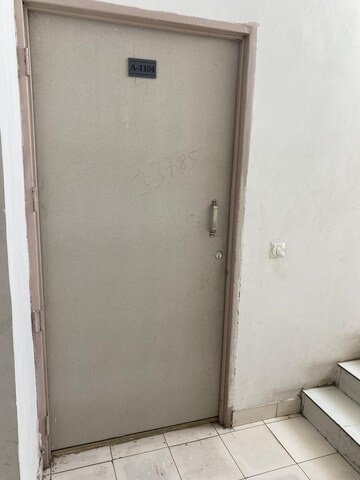 Building Lobby in 3 BHK Apartment at Sarvome Shree Homes, Sector 45 – for Rent