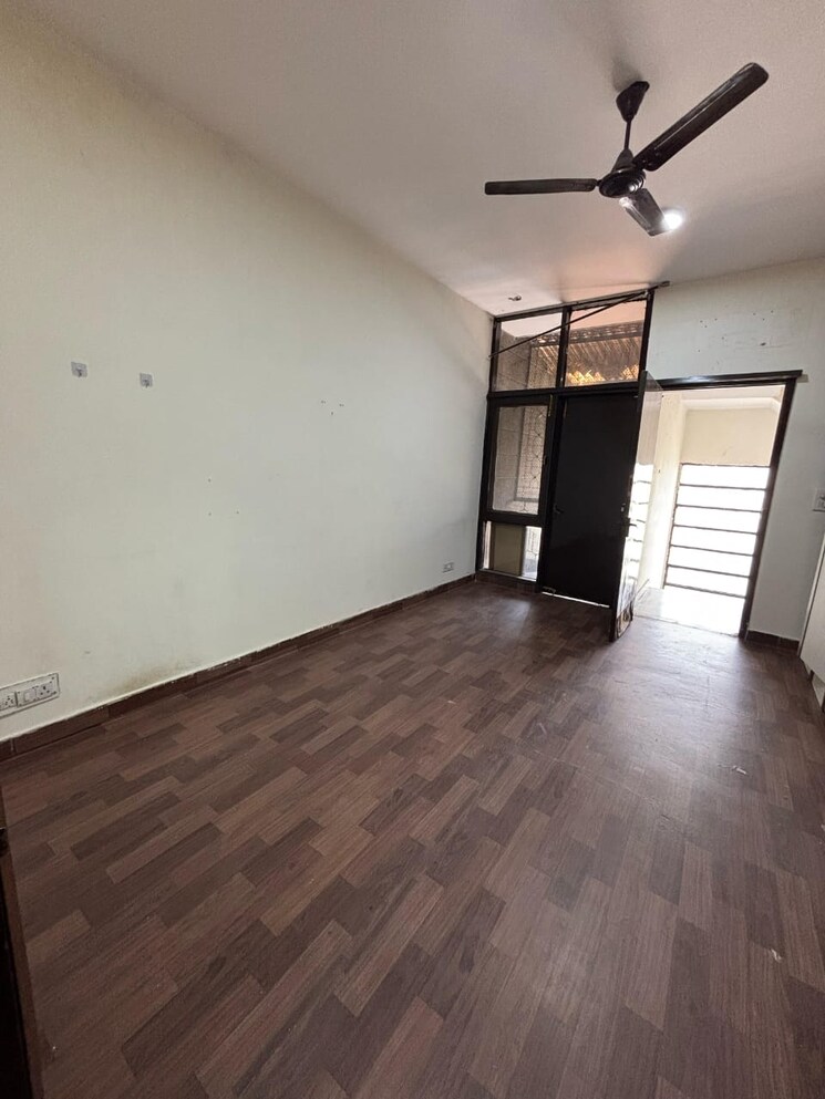 Room, khushboo-cghs 2 Bedroom 755 Sq.Ft. Apartment In Sector 9a Gurgaon 9221401