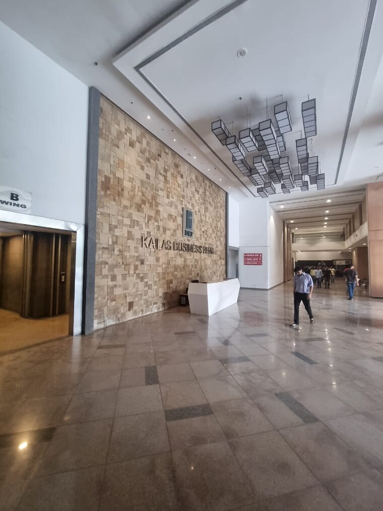  Parking, kailash-business-park Commercial Shop 4788 Sq.Ft. In Vikhroli West Mumbai 9221496