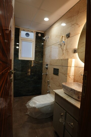 Bathroom in 2 BHK Builder Floor at Ultima 107, Sector 104 – for Sale