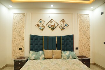 Bedroom in 2 BHK Builder Floor at Ultima 107, Sector 104 – for Sale