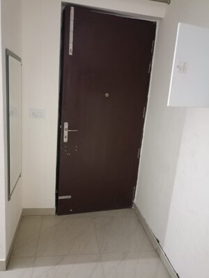 Furnished Amenities in 3 BHK Apartment at BBD Green City Sun Breeze Apartments, Gomti Nagar – for Rent