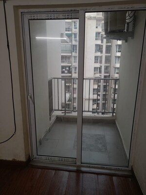 Room in 3 BHK Apartment at BBD Green City Sun Breeze Apartments, Gomti Nagar – for Rent