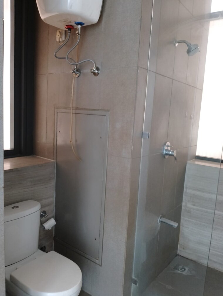 Bathroom, ireo-skyon 3 Bedroom 2045 Sq.Ft. Apartment In Sector 60 Gurgaon 9221540