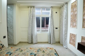 Building Lobby in 2 BHK Builder Floor at Ultima 107, Sector 104 – for Sale