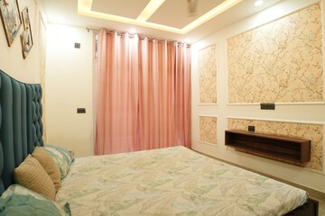 Bedroom in 2 BHK Builder Floor at Ultima 107, Sector 104 – for Sale