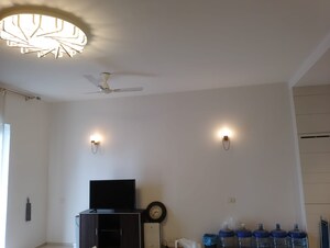 Furnished Amenities in 3 BHK Apartment at Ireo Skyon, Sector 60 – for Rent