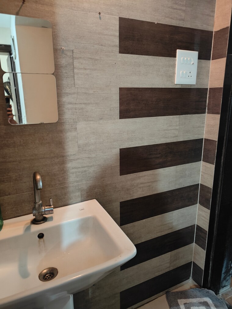 Bathroom, ssd-sai-platinum 2 Bedroom 997 Sq.Ft. Apartment In Pimple Saudagar Pune 9221586