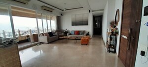 Living Room in 3.5 BHK Apartment at Capri Heights Apartment, Pali Hill – for Rent