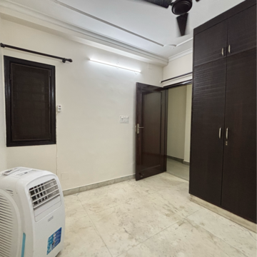 Bathroom in 3 BHK Builder Floor at Malviya Nagar – for Rent