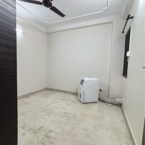 Bathroom in 3 BHK Builder Floor at Malviya Nagar – for Rent
