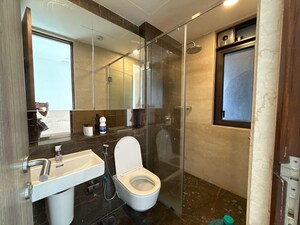 Team Area in 3 BHK Apartment at Lodha The Park, Worli – for Rent