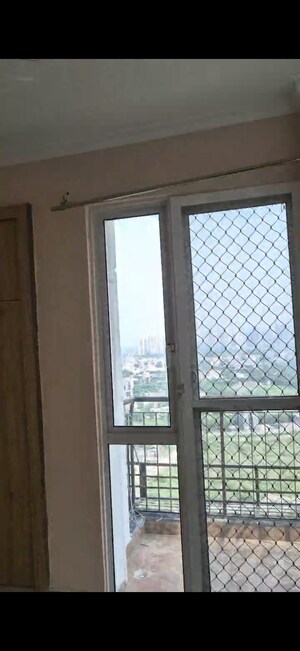 Room in 2 BHK Apartment at Jaypee Greens Aman, Sector 151 – for Sale
