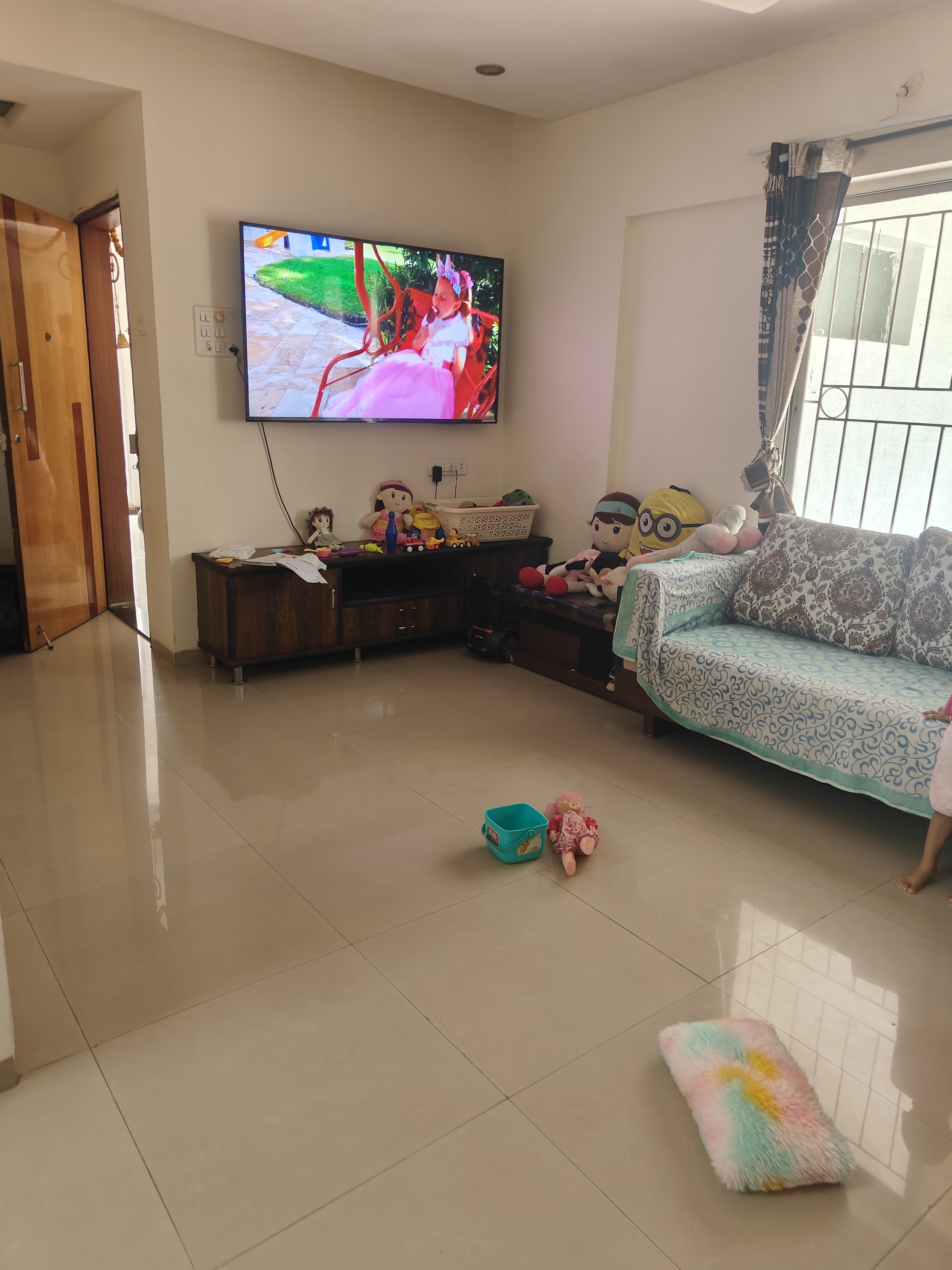 2 BHK Apartment For Sale in Greenland Society