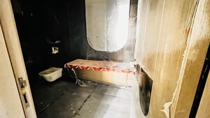 Team Area in 5 BHK Builder Floor at Neeti Bagh – for Sale