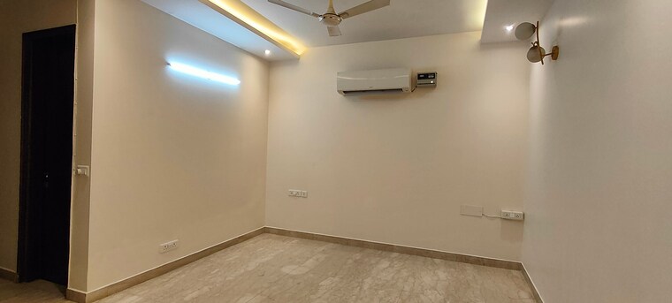 Room, sushant lok i 3 Bedroom 1900 Sq.Ft. Builder Floor In Sushant Lok I Gurgaon 9221635