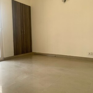 Room in 3 BHK Apartment at Ramprastha City The Atrium, Sector 37d – for Rent
