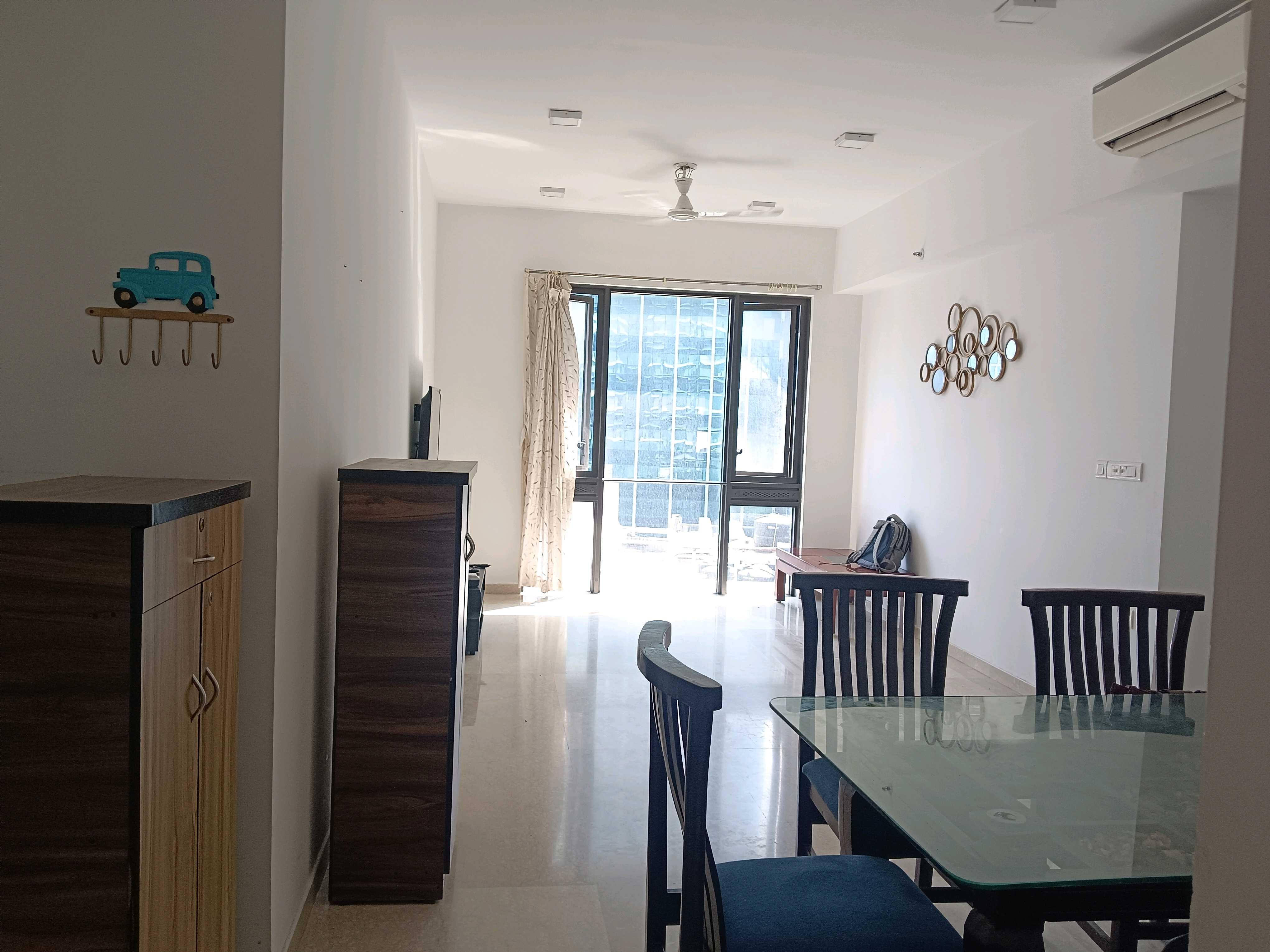 3 BHK + Servant Room Apartment For Rent in Lodha The Park