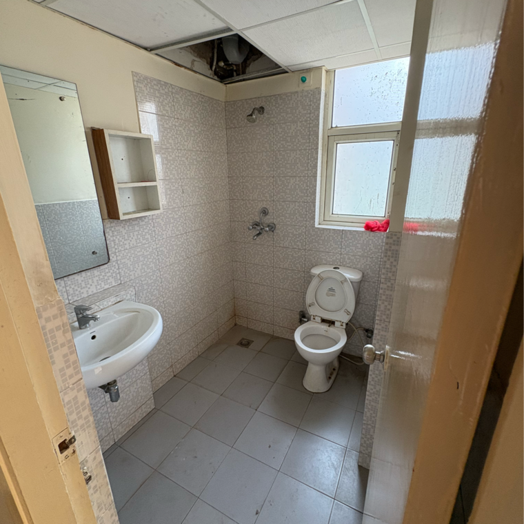 Bathroom, piedmont-taksila-heights 4 Bedroom 1816 Sq.Ft. Apartment In Sector 37c Gurgaon 9221687